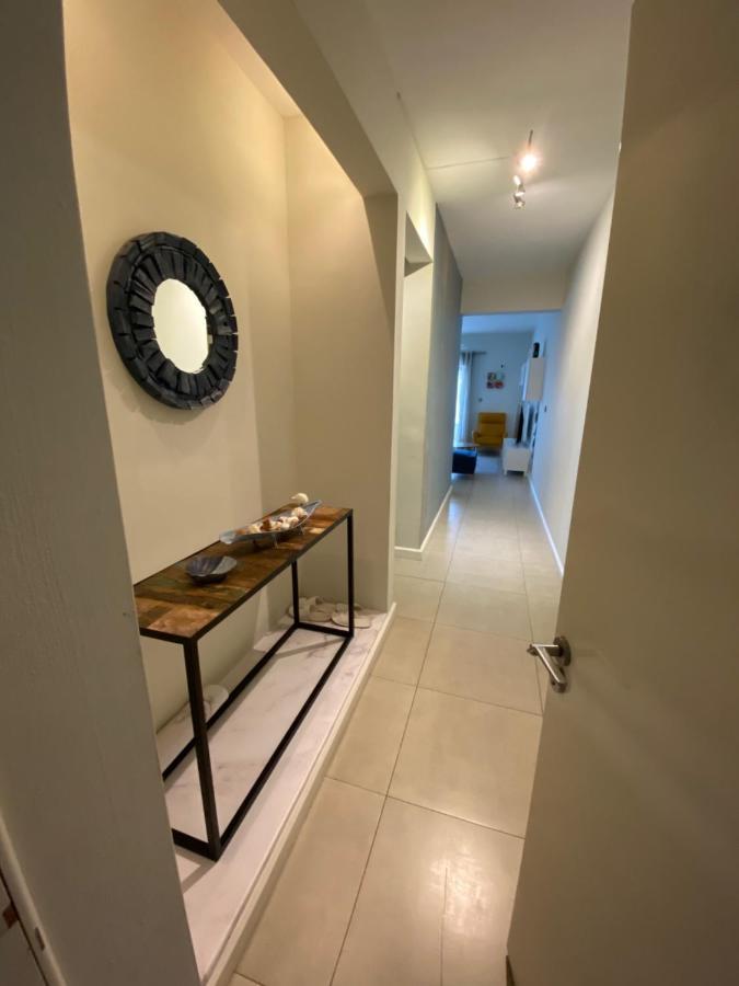 Beachcove Apartment 2 Pereybere Beach エクステリア 写真