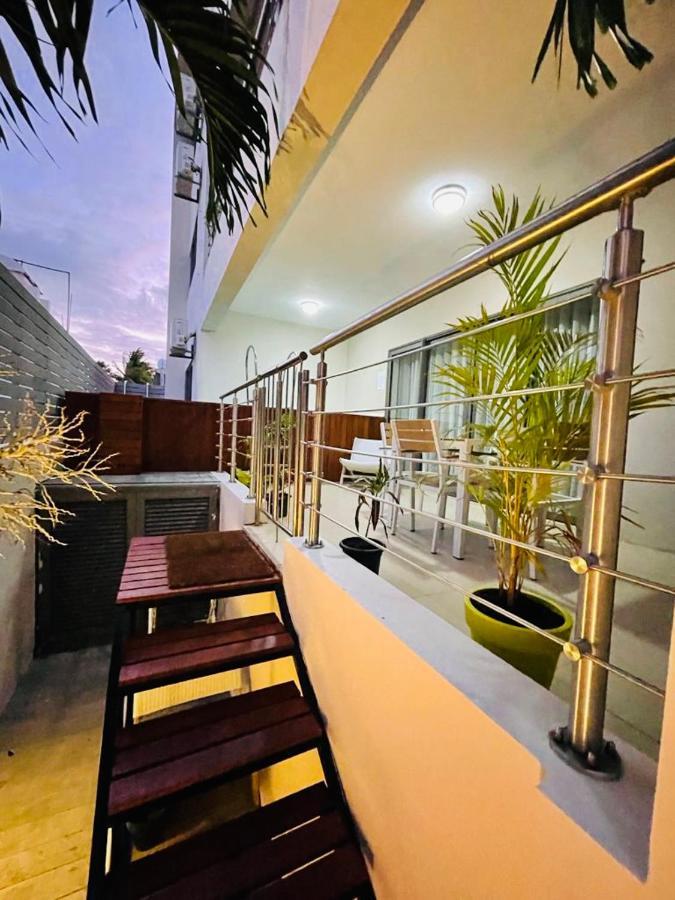 Beachcove Apartment 2 Pereybere Beach エクステリア 写真